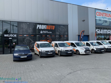 Sklep samochodowy w okolicy Wrocławia