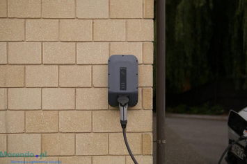 Montaż stacji ładowania samochodów elektrycznych w firmie